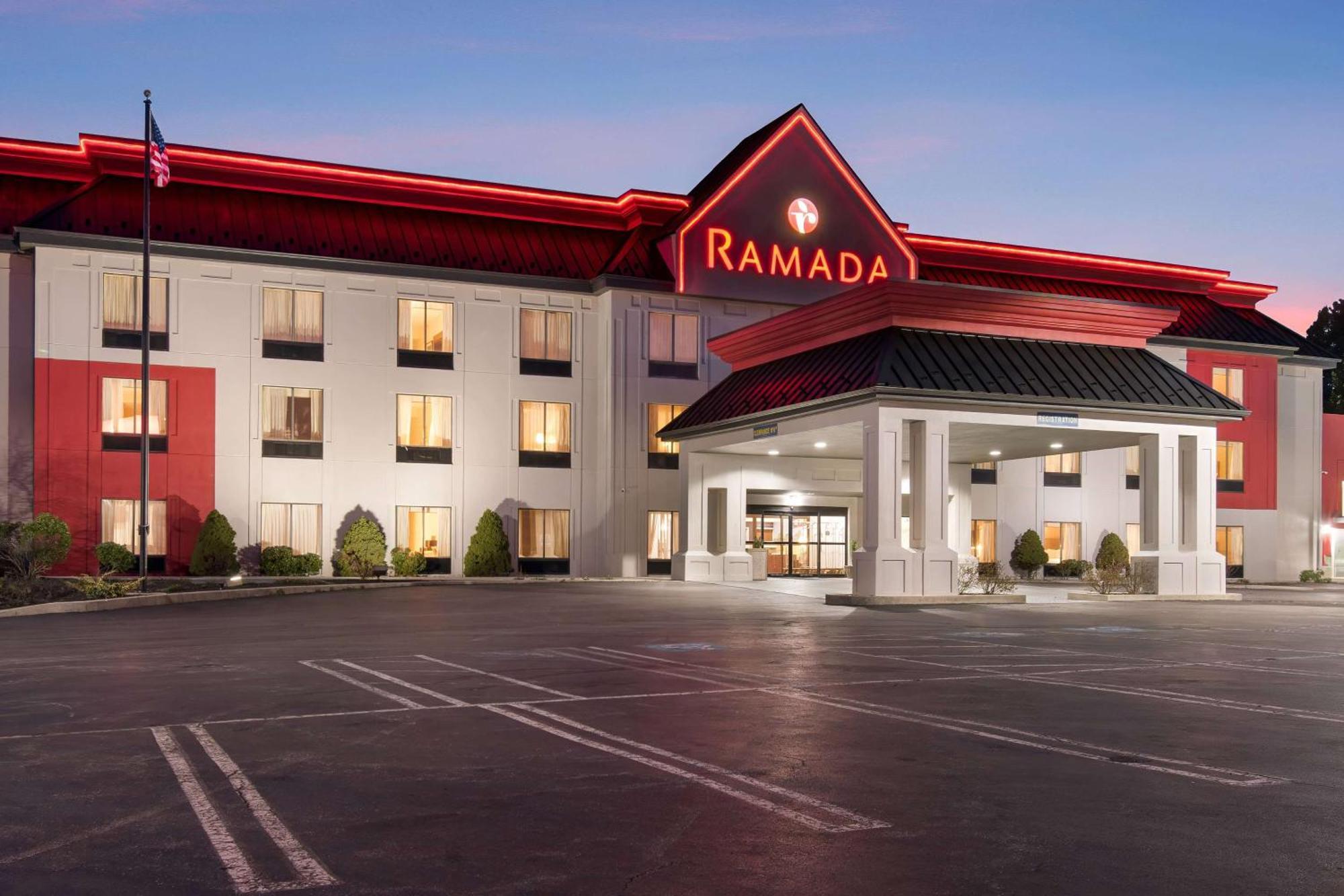 Ramada By Wyndham Harrisburg/Hershey Area Hotel Екстериор снимка