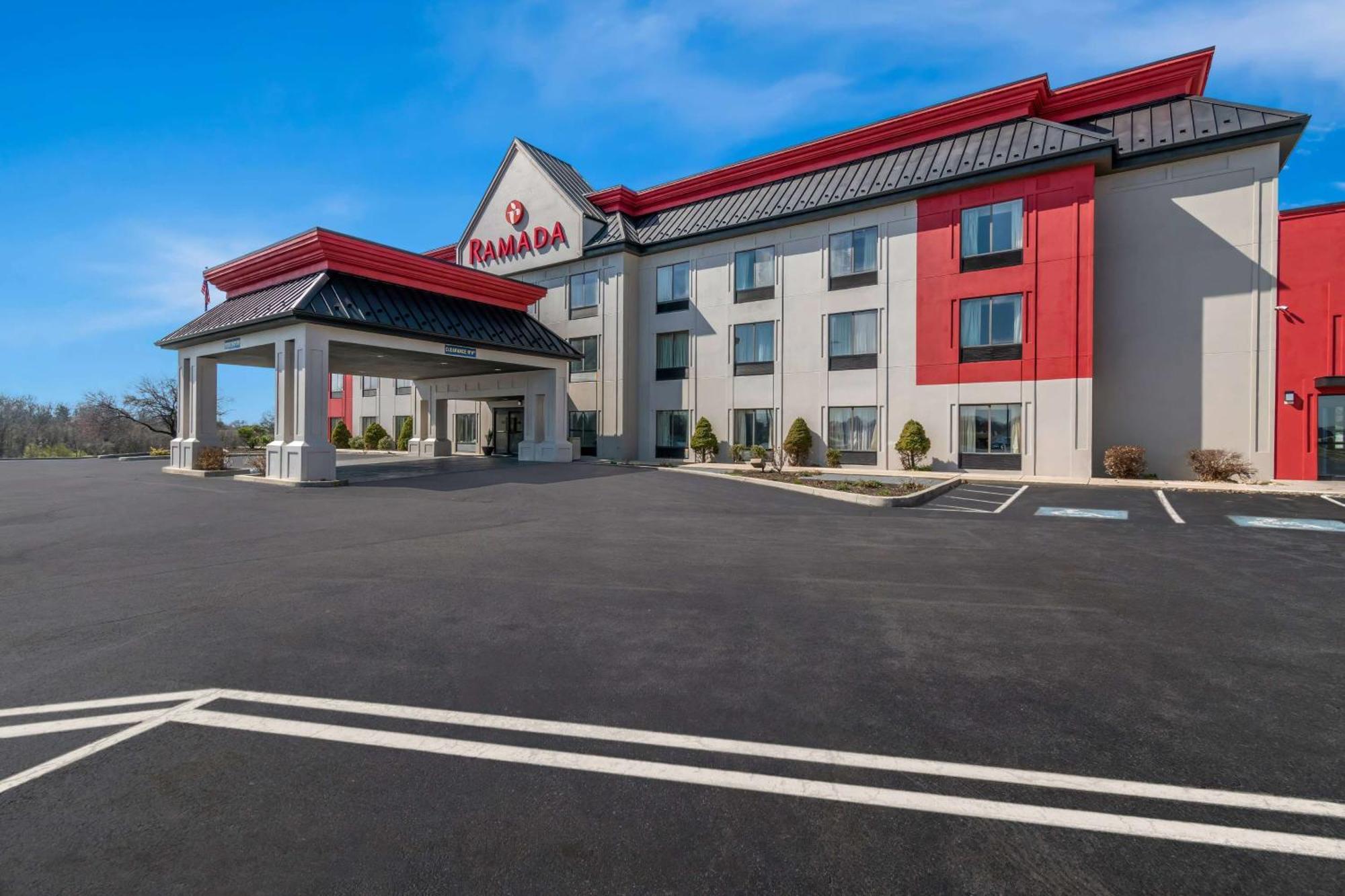 Ramada By Wyndham Harrisburg/Hershey Area Hotel Екстериор снимка