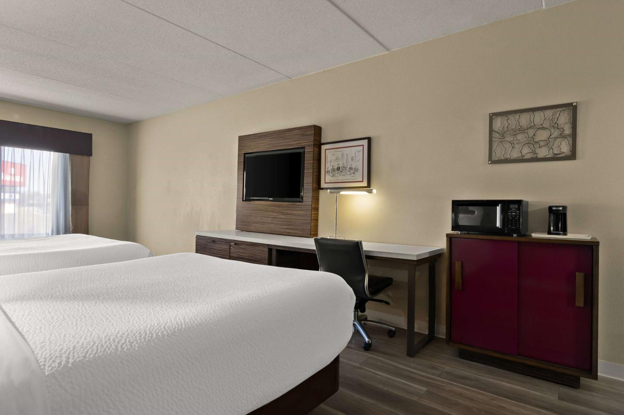 Ramada By Wyndham Harrisburg/Hershey Area Hotel Екстериор снимка