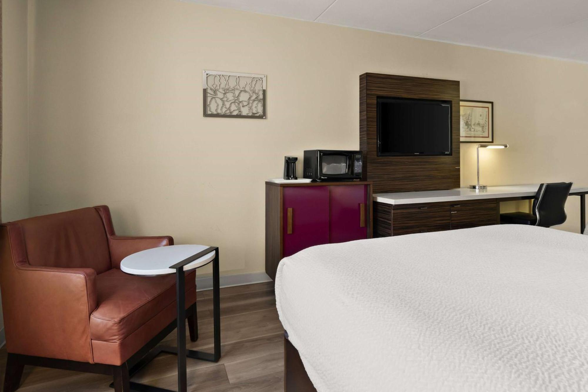 Ramada By Wyndham Harrisburg/Hershey Area Hotel Екстериор снимка